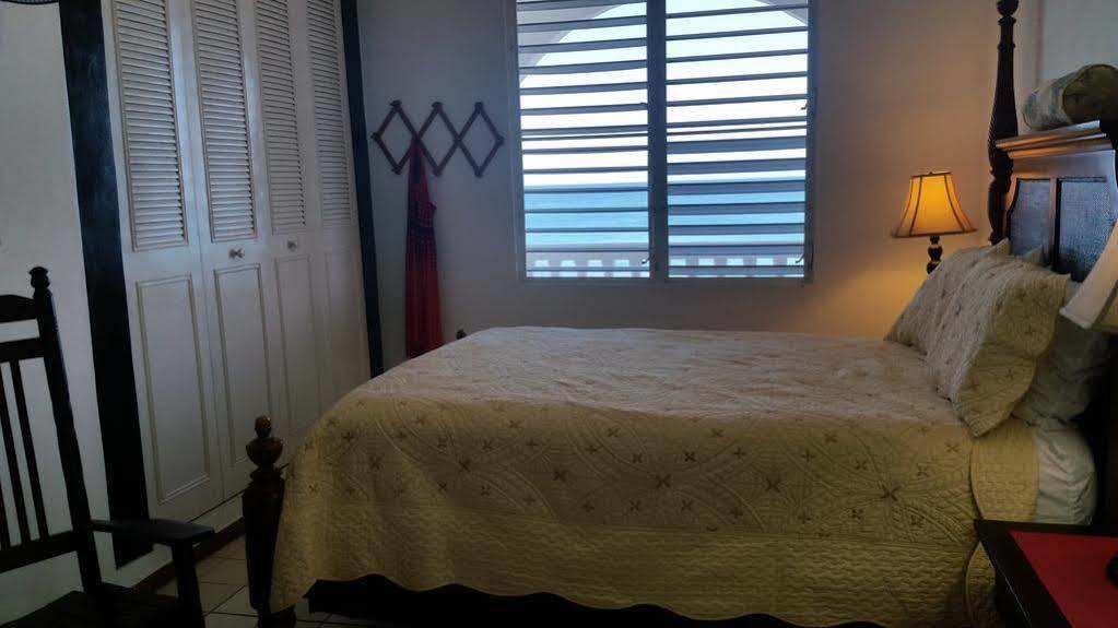 Coconut Palms Inn 린콘 외부 사진